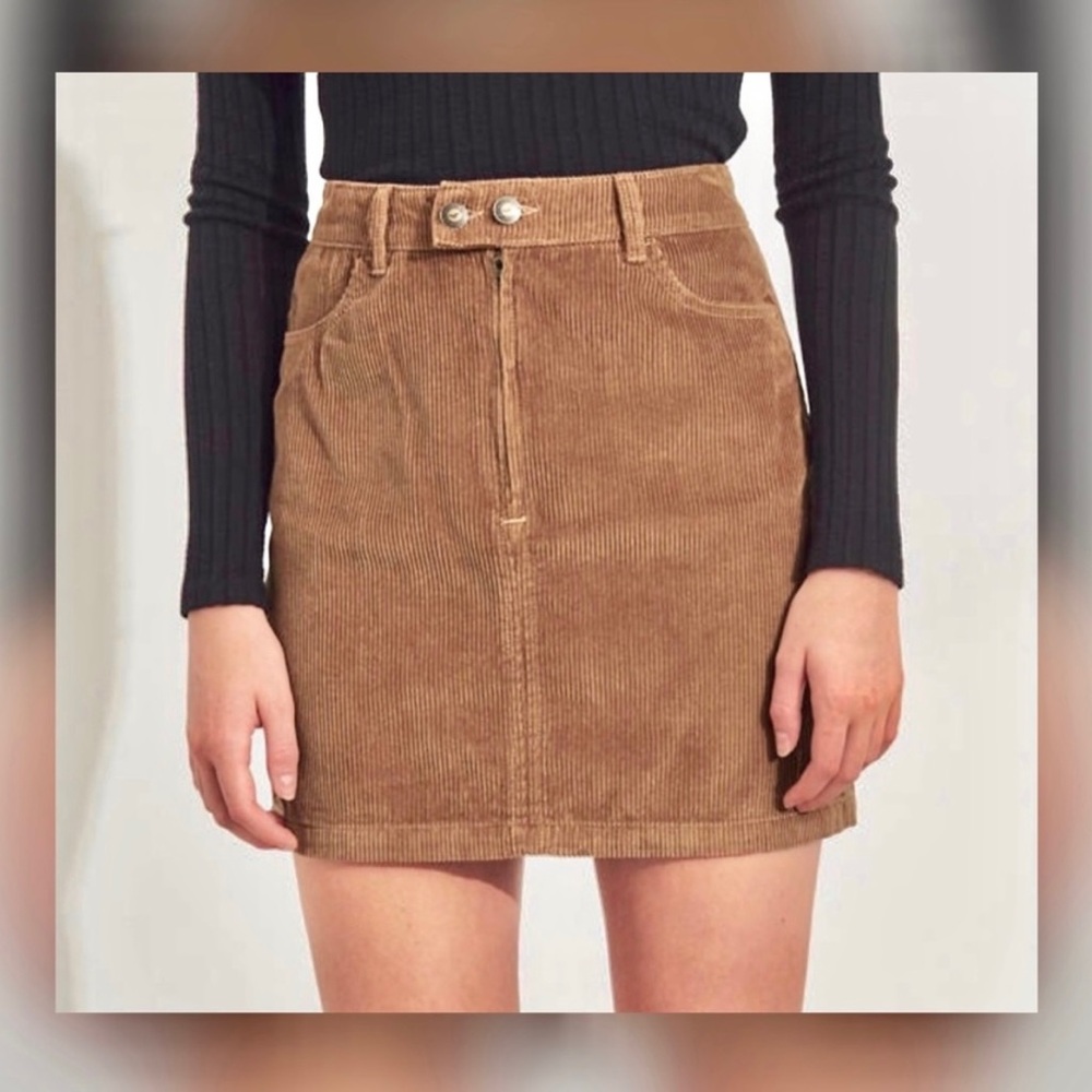 Hollister - Ultra High-Rise Corduroy 100% Cotton Mini Skirt